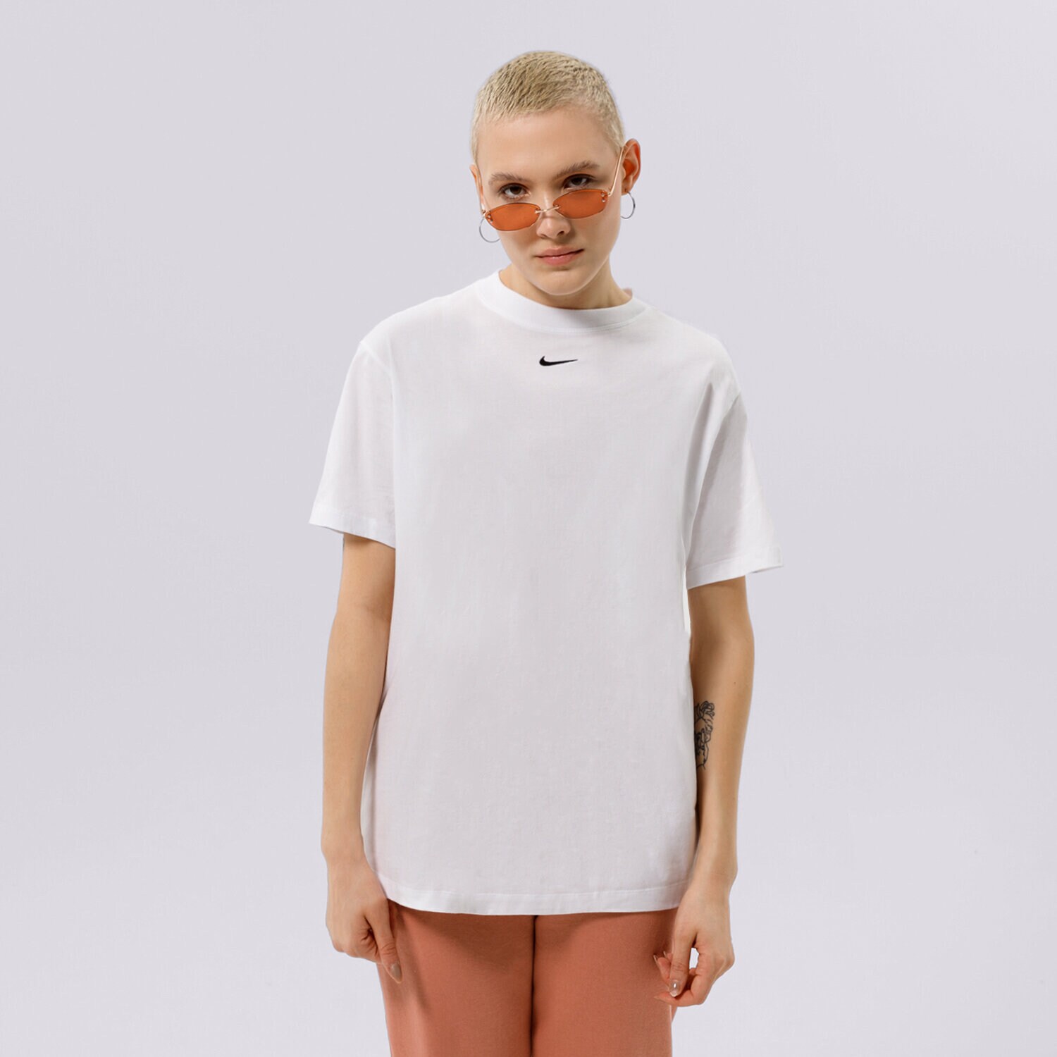Ženske majice NIKE T-SHIRT SPORTSWEAR ESSENTIAL OVERSIZED DN5697-100 bijela