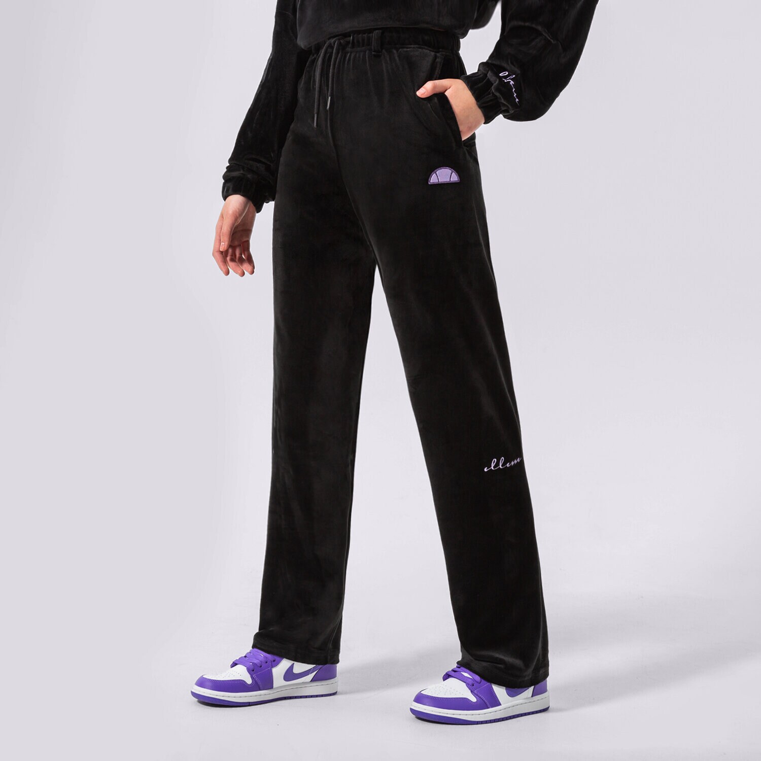 Ženske hlače ELLESSE HLAČE DIZA TRACK PANT WSHD BLK SGM14166079 crna