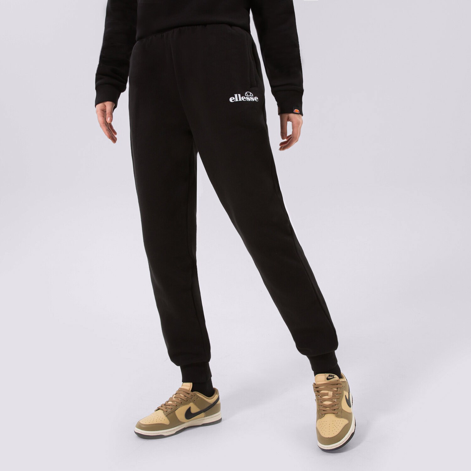 Ženske hlače ELLESSE HLAČE MAJANA JOG PANT BLK SGP16457011 crna