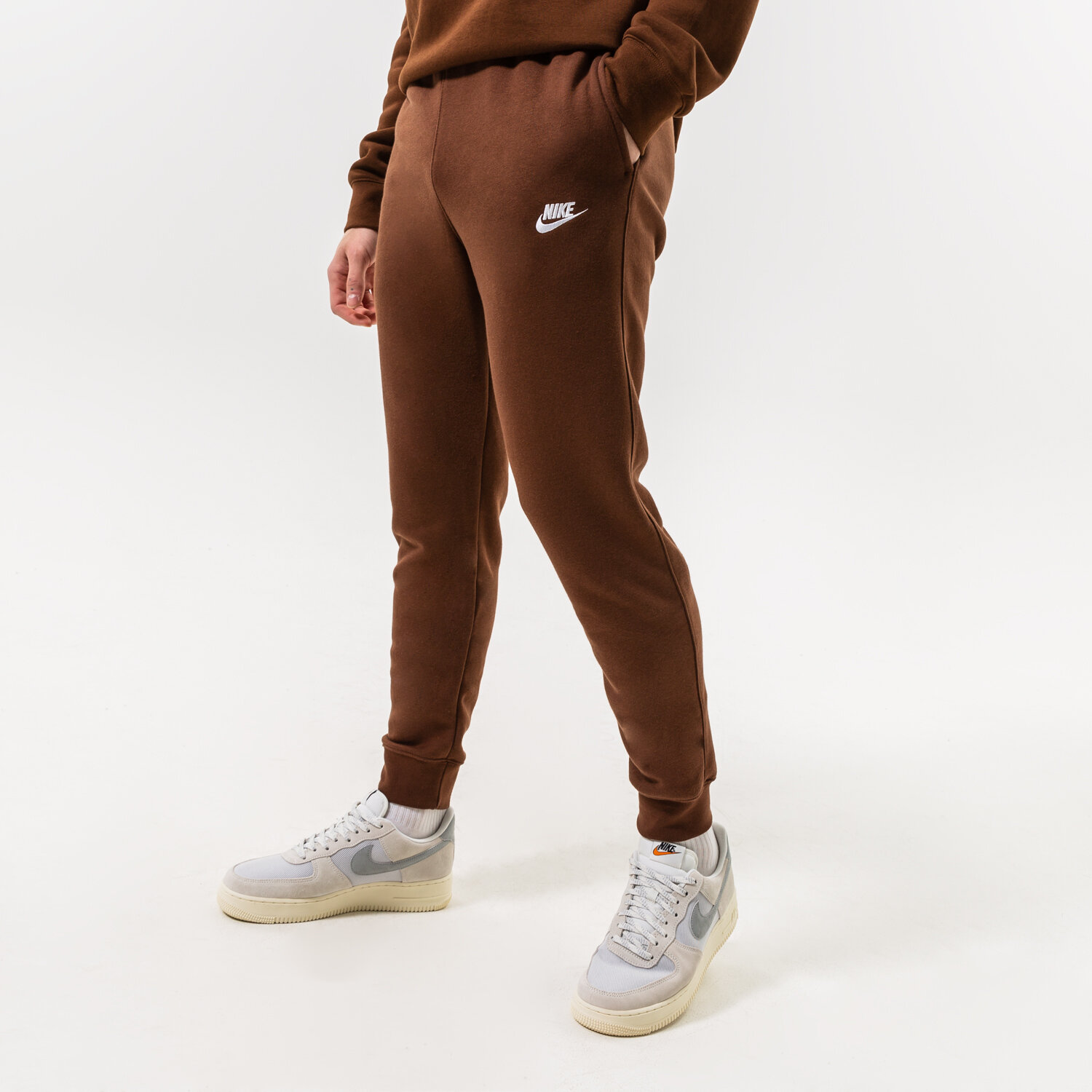 Muške hlače NIKE HLAČE SPORTSWEAR CLUB FLEECE BV2671-259 smeđa