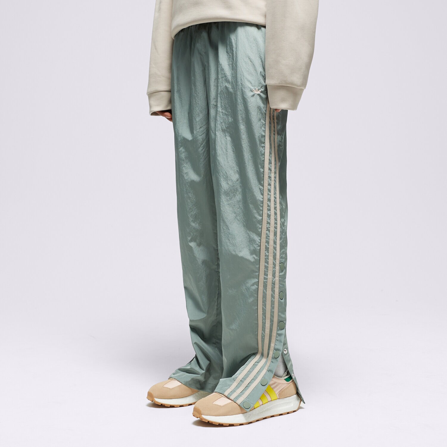 Muške hlače ADIDAS HLAČE IK8559 zelena