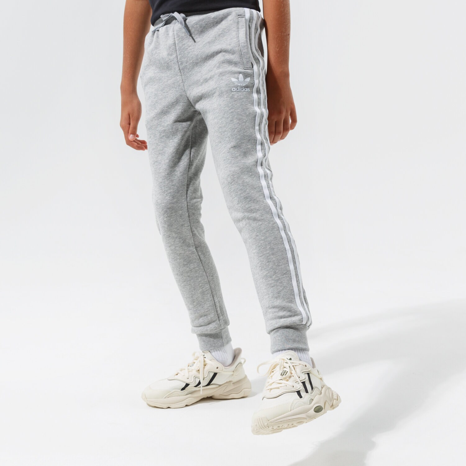 Dječje hlače ADIDAS HLAČE TREFOIL PANTS BOY GD2705 siva