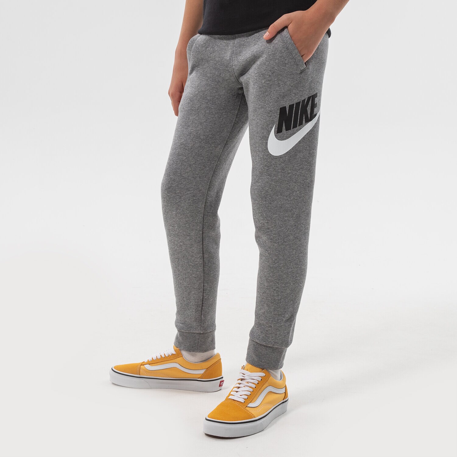 Dječje hlače NIKE HLAČE SPORTSWEAR CLUB FLEECE BOY CJ7863-091 siva