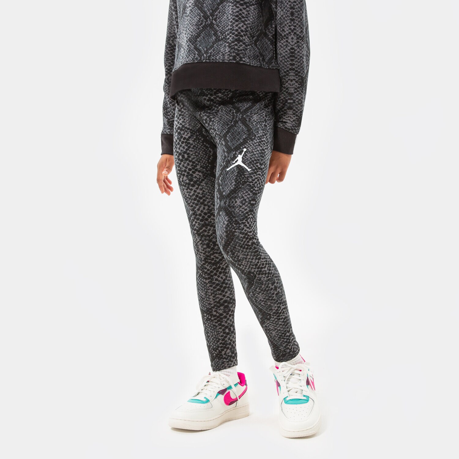 Dječje hlače JORDAN TAJICE ESSENTIALS SNAKE LEGGING GIRL 45B314-023 crna