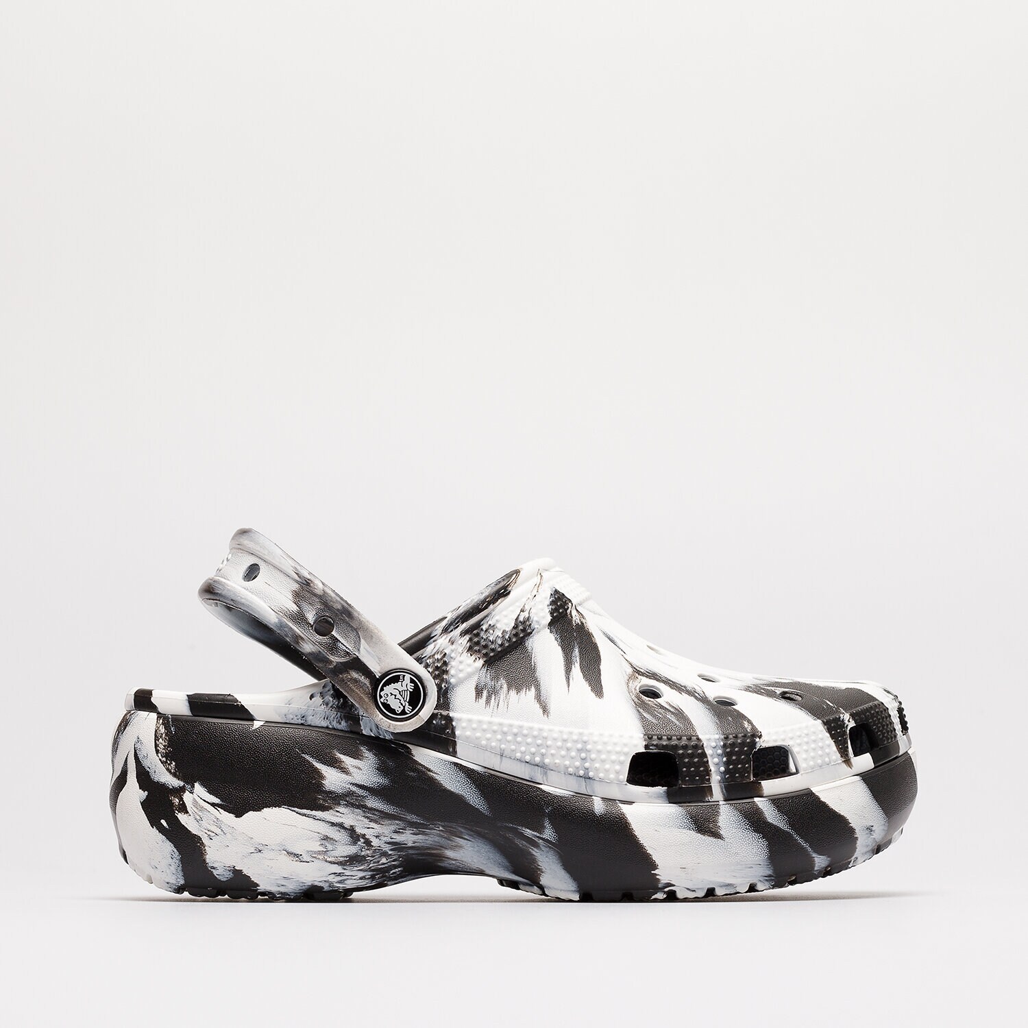 Ženske natikače i sandale CROCS PLATFORM MARBLED 207176-BW crna