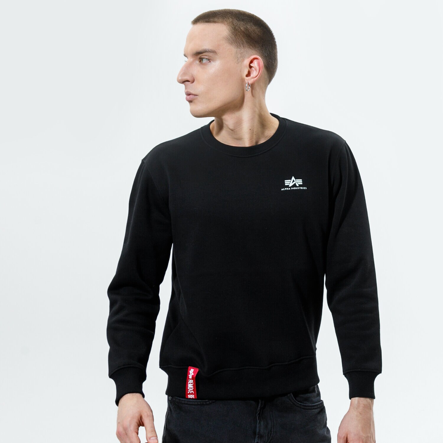 Muške dukserice ALPHA INDUSTRIES VESTA BASIC SWEATER SMALL LOGO 188307-03 crna