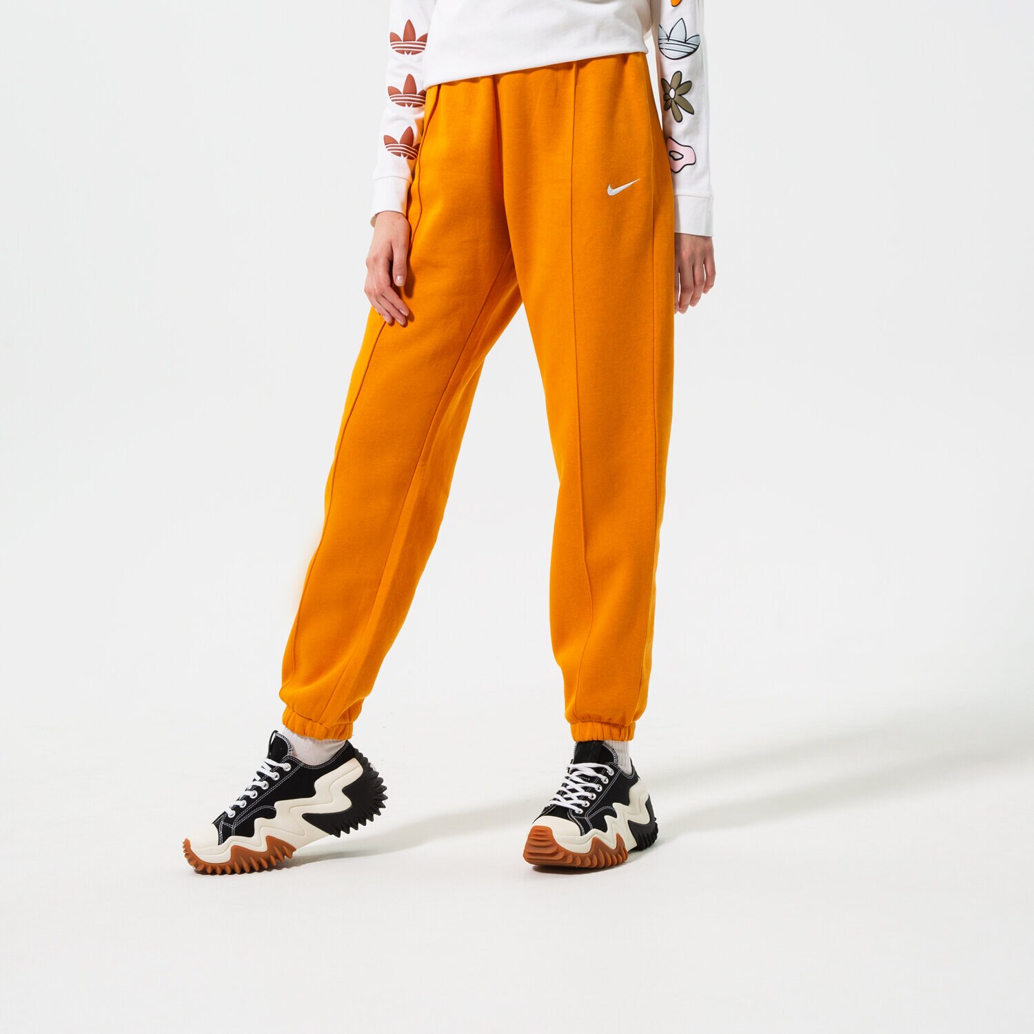 Ženske hlače NIKE HLAČE SPORTSWEAR ESSENTIAL BV4089-738 senf