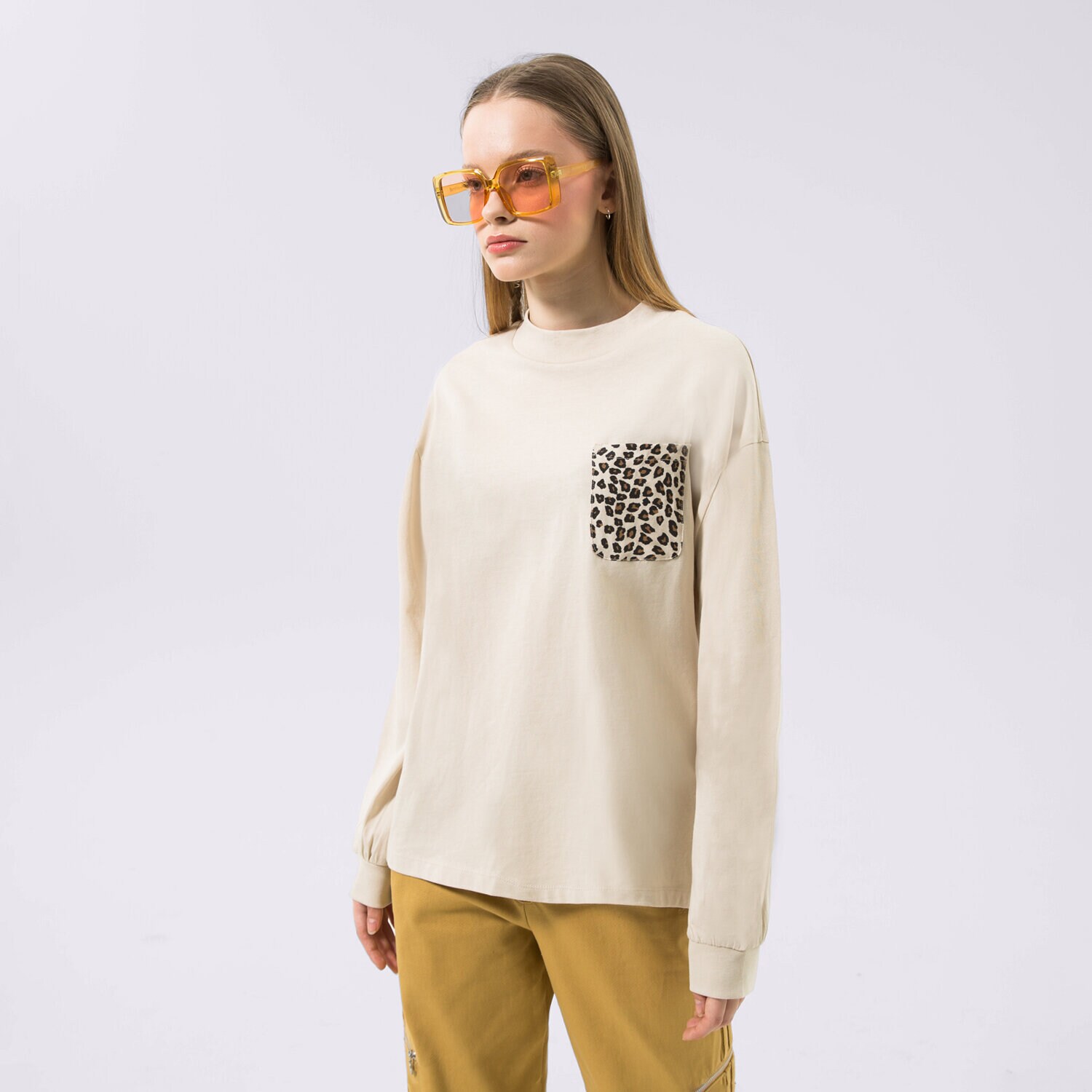 Ženske majice VANS T-SHIRT LS ANIMAL MIX LS TEE OATMEAL VN00044F2N1 bež