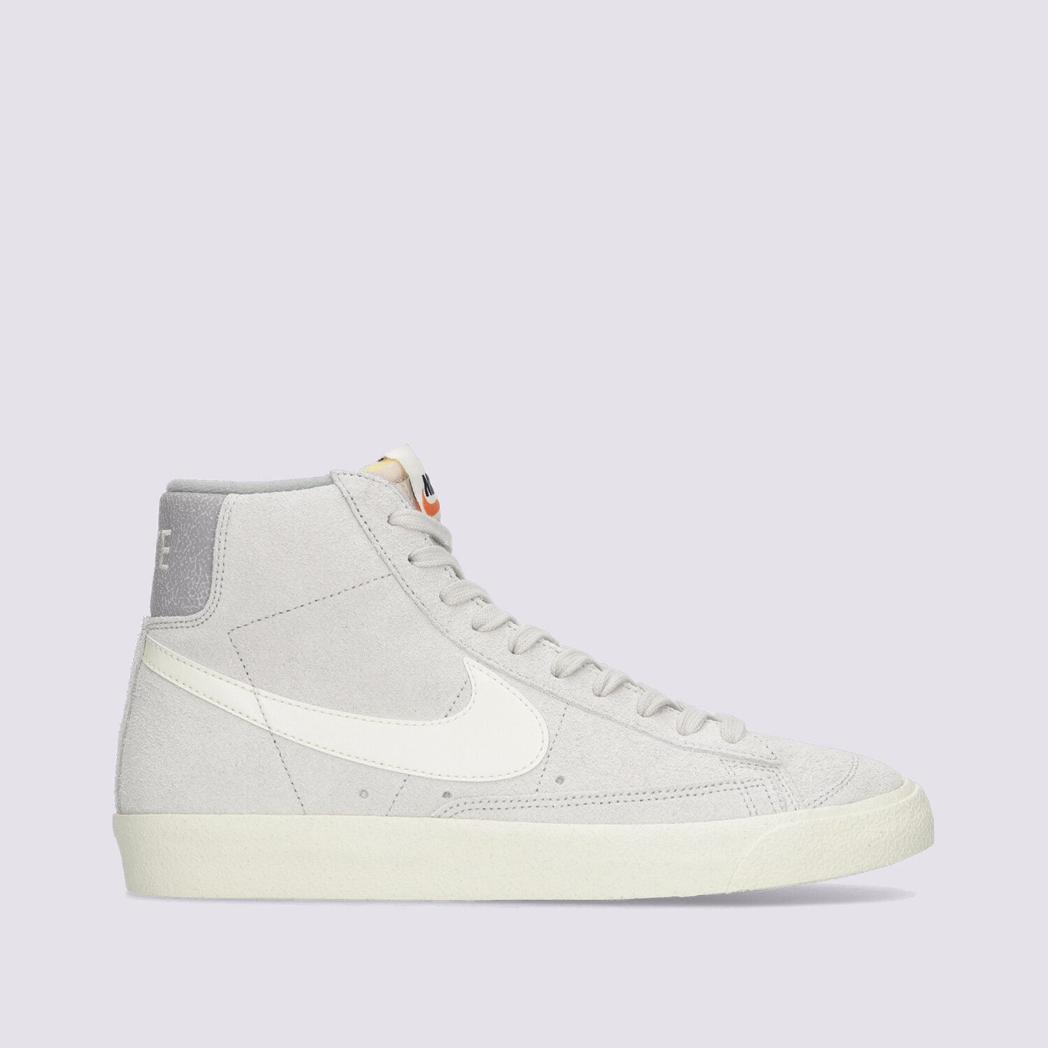 Muške tenisice NIKE BLAZER MID '77 PREMIUM VINTAGE DM0178-001 siva