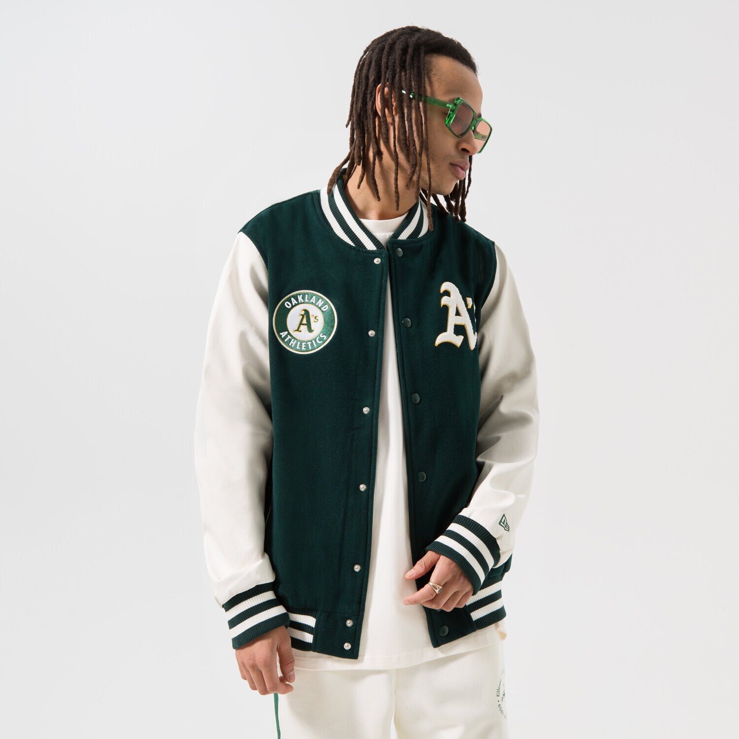 Muške prijelazne jakne NEW ERA JAKNA HERITAGE VARSITY ATHLETICS OAKLAND ATHLETICS 60332219 zelena