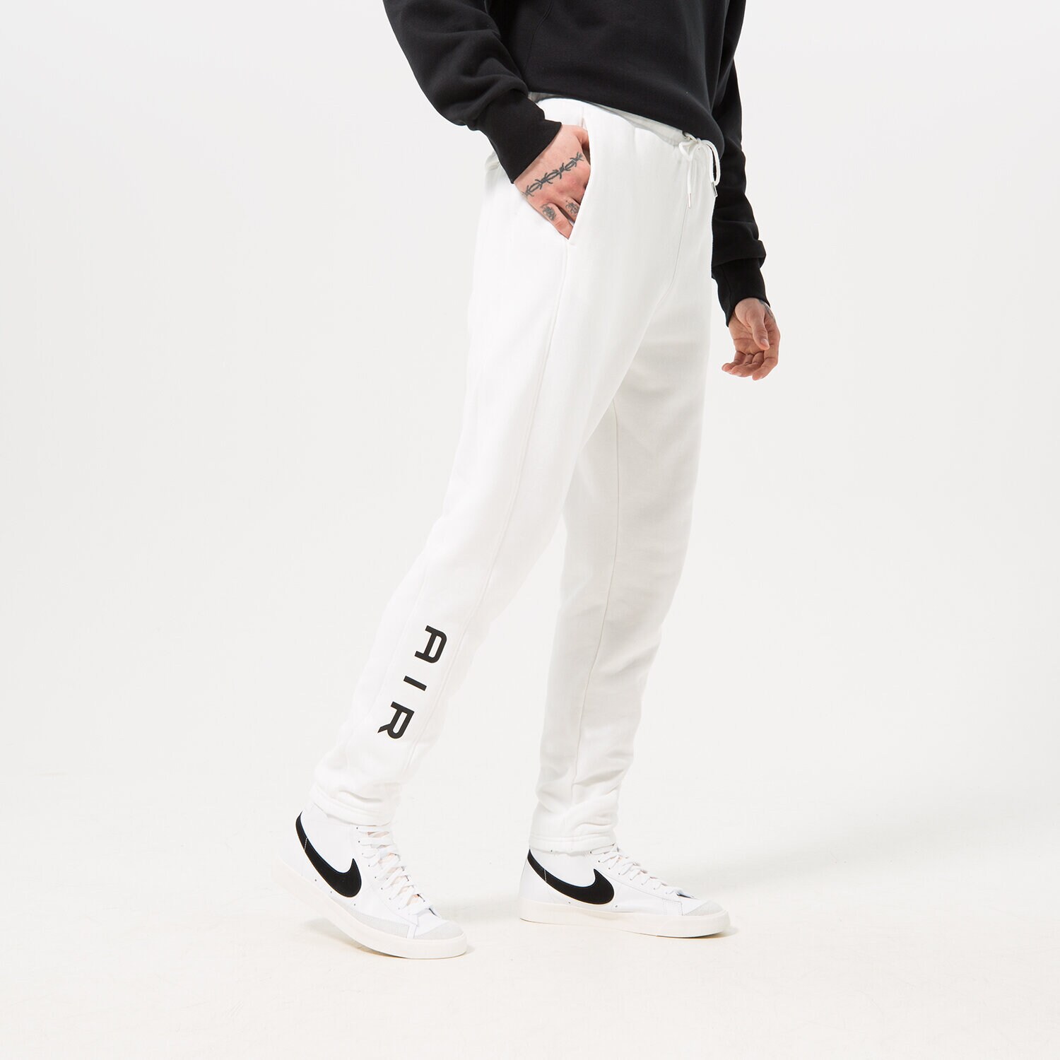 Muške hlače NIKE HLAČE M NSW AIR FT PANT DQ4202-100 bijela