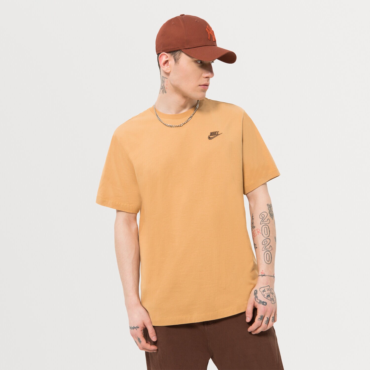 Muške majice NIKE T-SHIRT SPORTSWEAR CLUB AR4997-722 senf