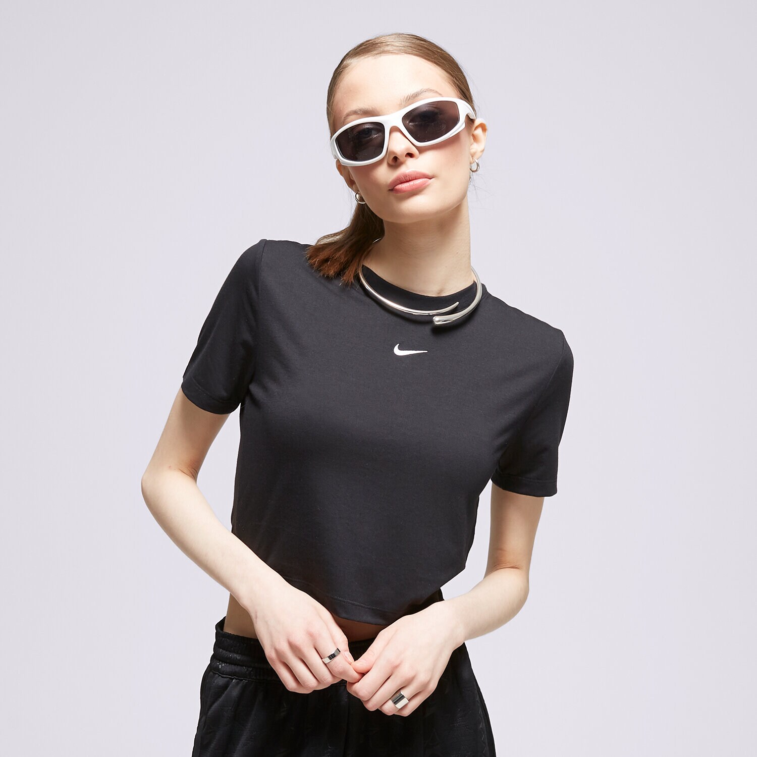 Ženske majice NIKE T-SHIRT W NSW TEE ESSNTL SLIM CRP LBR FB2873-010 crna