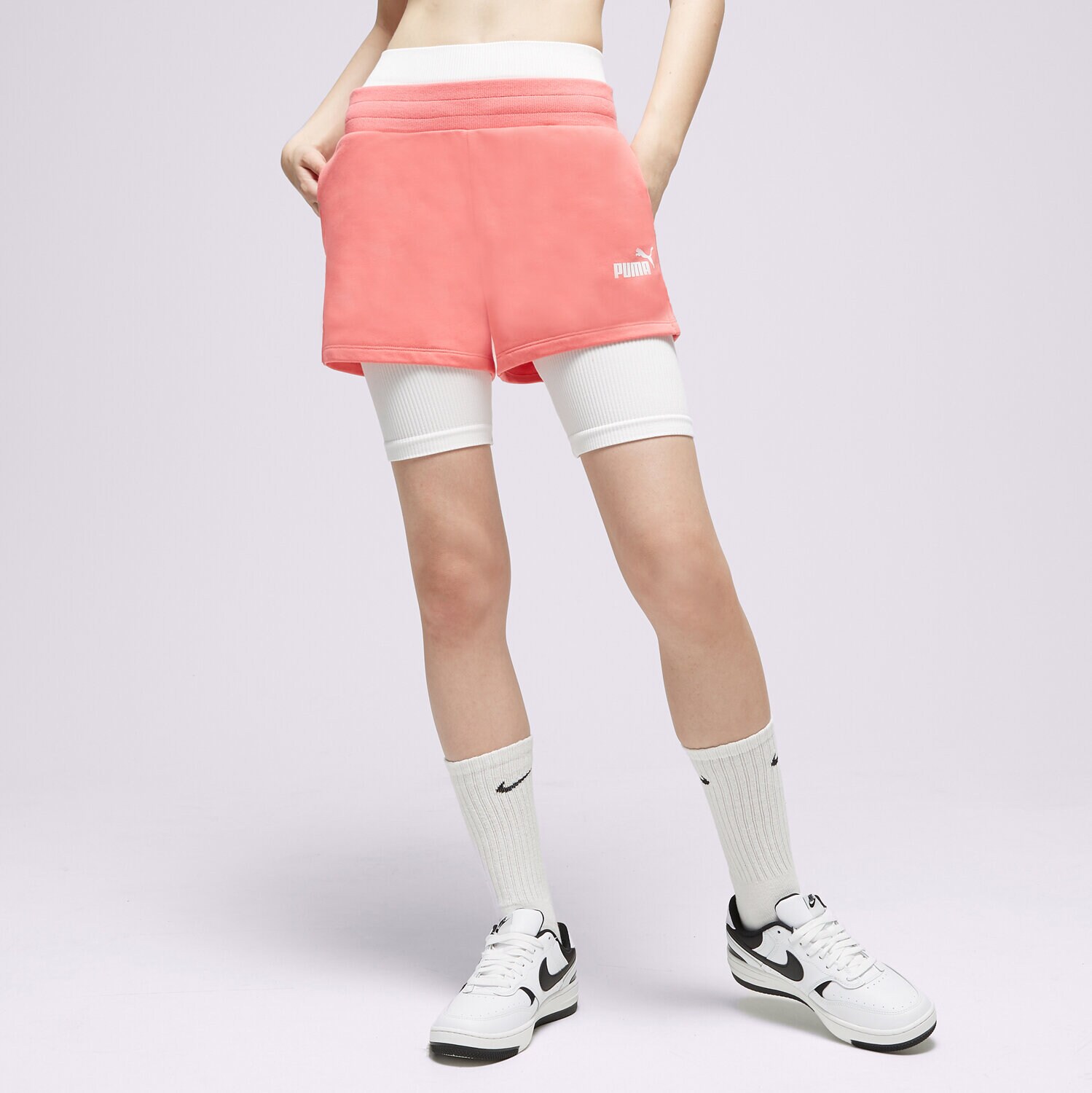 Ženske kratke hlače PUMA KRATKE HLAČE ESS 4" SWEAT SHORTS TR (S) 586825 42 ružičasta