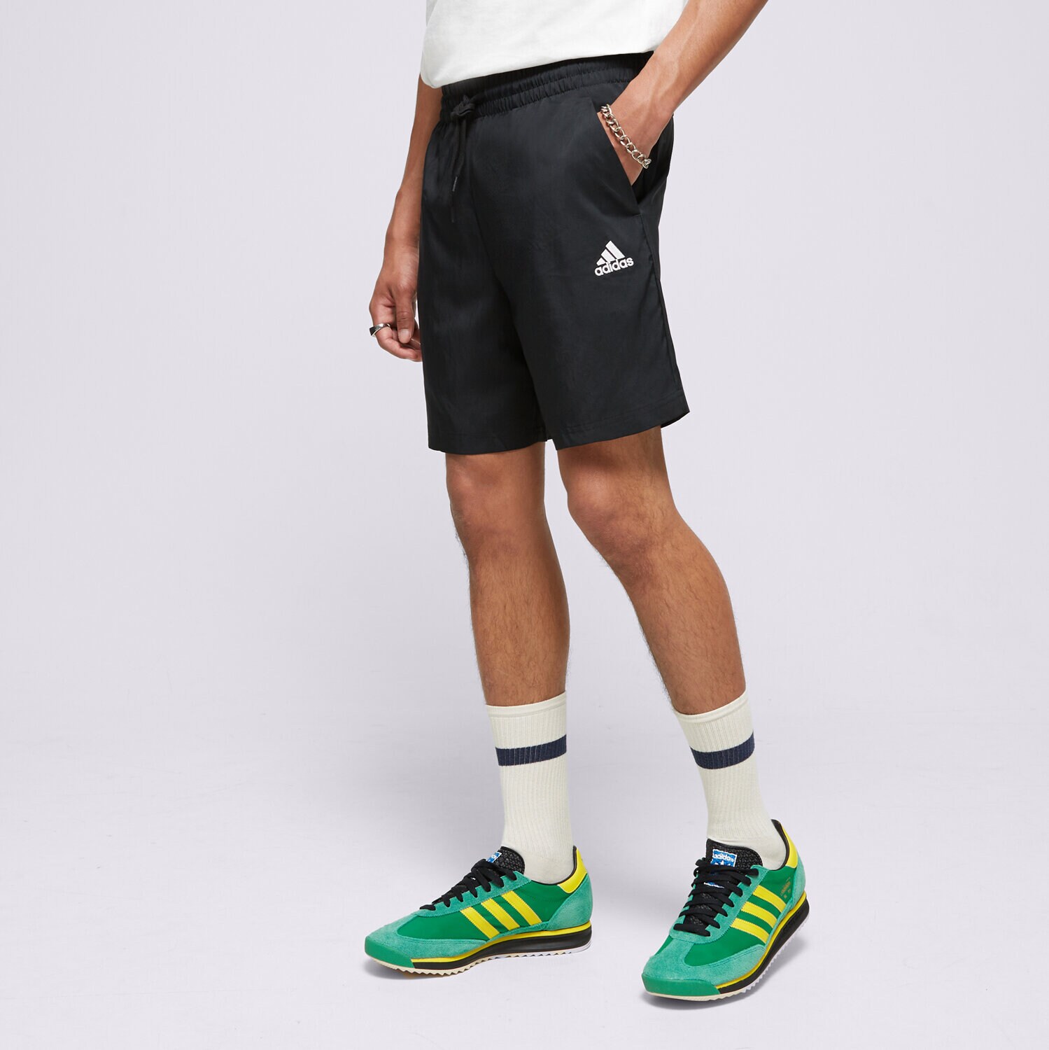Muške kratke hlače ADIDAS KRATKE HLAČE M SL CHELSEA IC9392 crna