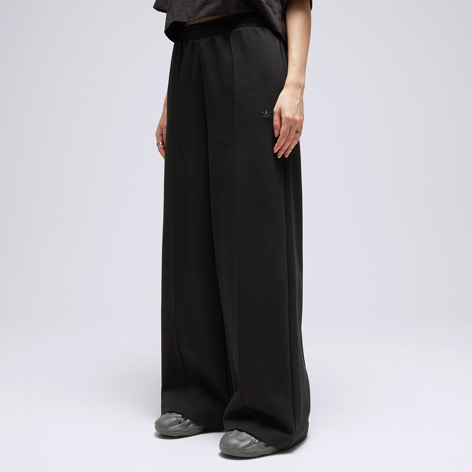 Ženske hlače ADIDAS HLAČE WIDELEG PANT II8024 crna